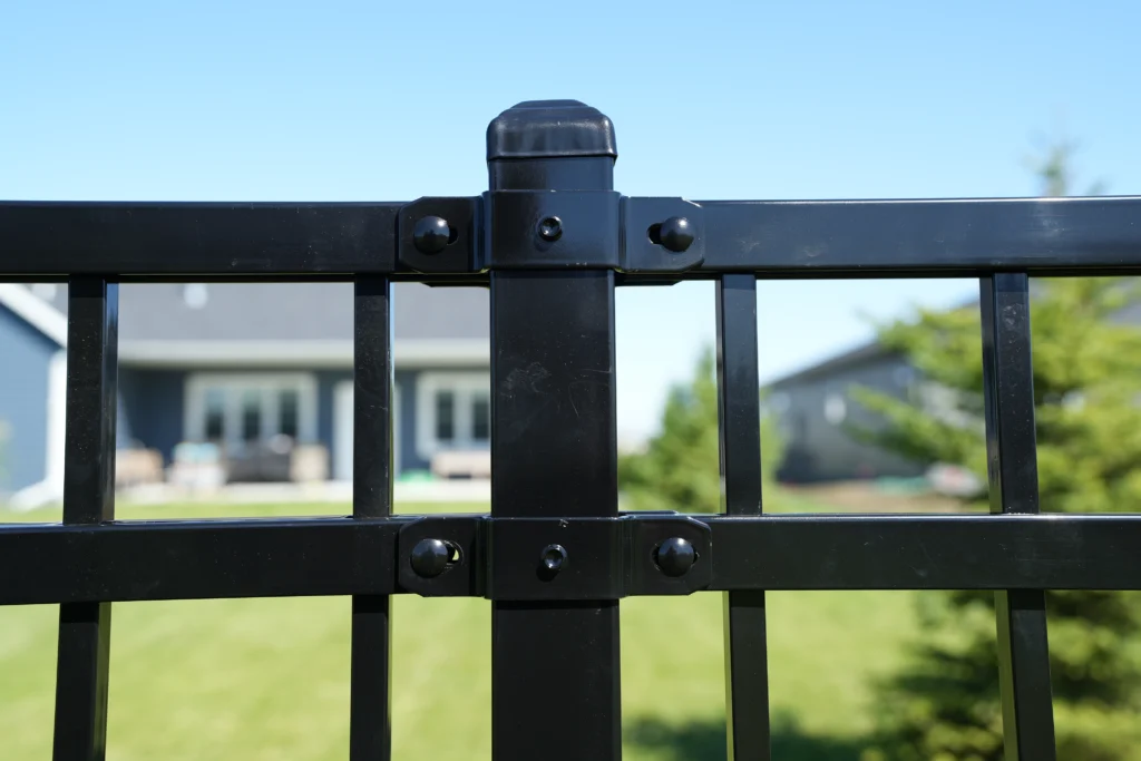 Ornamental fence contractors serving East Grand Forks MN