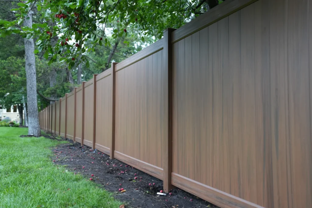 Vinyl Fence Mocha in Pisek, ND